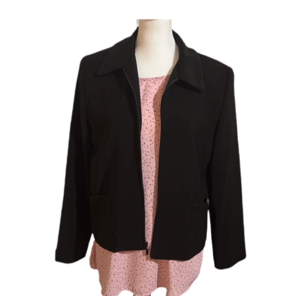 Elegant Black Women's Blazer